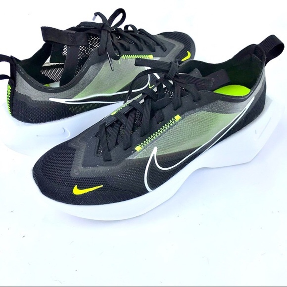 Nike Vista Lite Black/White Lemon Venom
